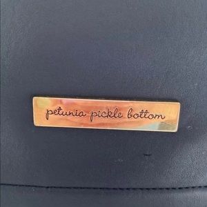 Petunia pickle bottom